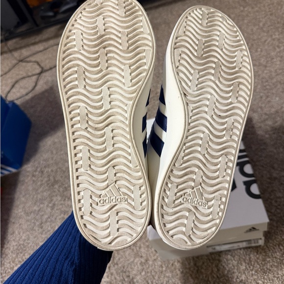 Adidas VL Court 3.0 sneaker - Women’s 9 - Picture 8 of 8